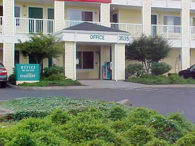 塞勒姆霍姆汤开放式公寓 外观 照片